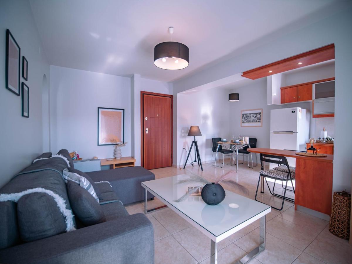 Urban Flat - Central Spot Apartments Volos Buitenkant foto