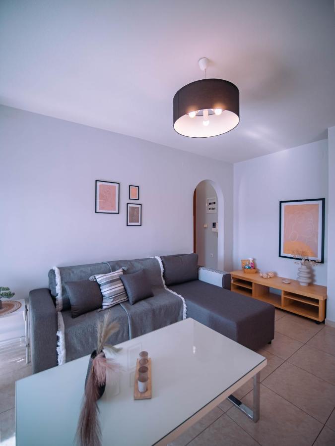 Urban Flat - Central Spot Apartments Volos Buitenkant foto
