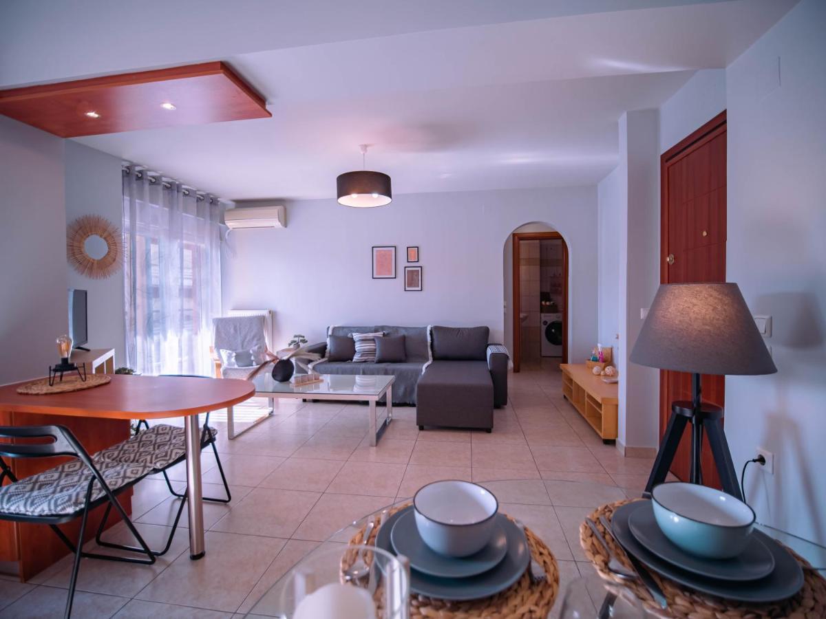 Urban Flat - Central Spot Apartments Volos Buitenkant foto