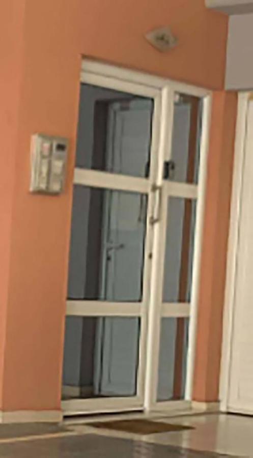 Urban Flat - Central Spot Apartments Volos Buitenkant foto